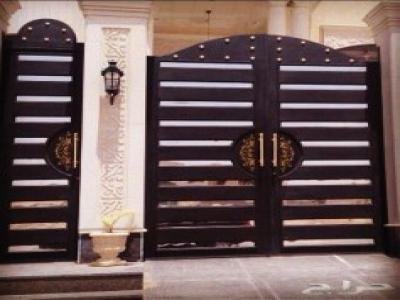 طاولات حديد